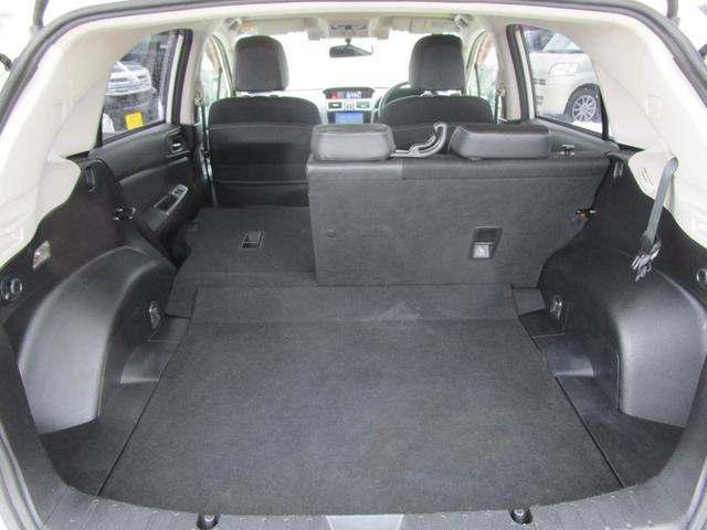 インプレッサスポーツ ２．０ｉ－Ｓアイサイト　４ＷＤ　ＳＤナビ＆フルセグＴＶ　バックカメラ　ＤＶＤ＆ＣＤ　Ｂｌｕｅｔｏｏｔｈ　オートライト　パドルシフト　オートクルーズ　ＥＴＣ　アイドリングストップ（16枚目）