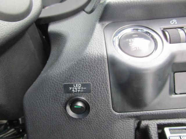 インプレッサスポーツ ２．０ｉ－Ｓアイサイト　４ＷＤ　ＳＤナビ＆フルセグＴＶ　バックカメラ　ＤＶＤ＆ＣＤ　Ｂｌｕｅｔｏｏｔｈ　オートライト　パドルシフト　オートクルーズ　ＥＴＣ　アイドリングストップ（29枚目）