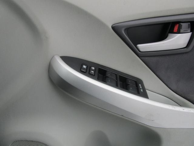 プリウス Ｓ　ＬＥＤエディション　ＳＤナビ＆フルセグＴＶ　ＤＶＤ＆ＣＤ　オートライト　バックカメラ　プッシュスタート　スマートキー　ＥＴＣ　サイドカーテンエアバック　サイドエアバック（27枚目）