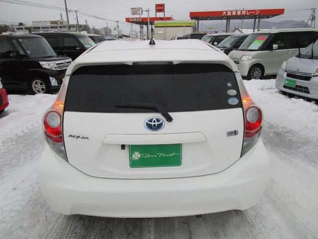 アクア Ｇ　ハイブリット　ＳＤナビ＆ワンセグＴＶ　ＣＤ　バックカメラ　Ｂｌｕｅｔｏｏｔｈ　オートライト　プッシュスタート　スマートキー　ＥＴＣ（9枚目）