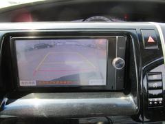 バックモニター！お車を初めて運転されるかたやバック操作が苦手のお客様にはオススメの装備です！ 4