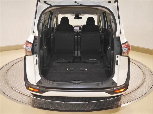 シエンタ Ｇ　衝突被害軽減　ウォークスルー　ＶＳＣ　リアカメラ　ＬＥＤライト　デュアルパワースライドドア　メディアプレイヤー接続　４ＷＤ車　キーフリーシステム　ＡＡＣ　パワーウインドウ　ＥＴＣ車載器　寒冷地　ＡＢＳ（10枚目）