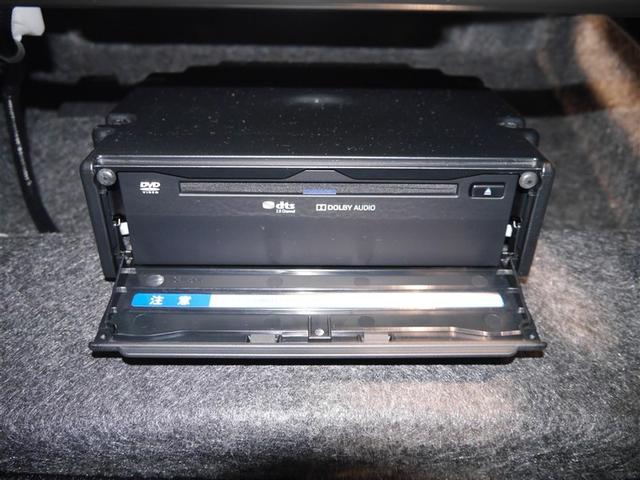 ヤリスクロス ハイブリッドＧ　ＥＳＣ　メディアプレイヤー接続　衝突軽減　ＬＥＤヘッド　寒冷地　盗難防止装置　スマートキー　キーレス　オートエアコン　オートクルーズコントロール　バックカメラ　４ＷＤ　ナビ　ＤＶＤ再生　メモリーナビ（19枚目）