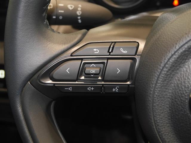 ヤリスクロス ハイブリッドＧ　ＥＳＣ　メディアプレイヤー接続　衝突軽減　ＬＥＤヘッド　寒冷地　盗難防止装置　スマートキー　キーレス　オートエアコン　オートクルーズコントロール　バックカメラ　４ＷＤ　ナビ　ＤＶＤ再生　メモリーナビ（20枚目）