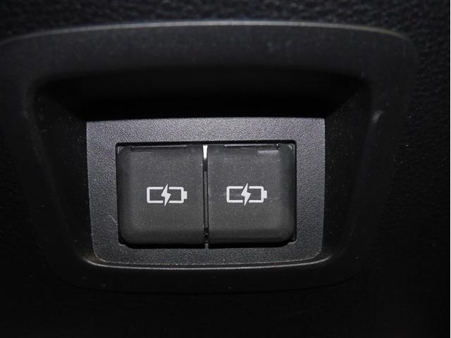 カローラツーリング ハイブリッド　ダブルバイビー　メディアプレイヤー接続　バックモニター　フルセグＴＶ　アイドリングストップ　ＬＥＤライト　ワンオーナー　クルコン　横滑り防止　盗難防止装置　ナビ・ＴＶ　ドライブレコーダー　エアバッグ　ＥＴＣ　ＡＢＳ（27枚目）