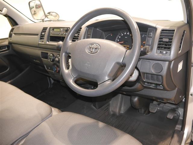 ハイエースバン ロングＤＸ　エアバック　フルタイム４ＷＤ　ベンチシート　Ｗエアコン　寒冷地　ＡＵＸ　ＥＴＣ付き　パワーウインドウ　キーレス　盗難防止装置　ＡＢＳ　パワーステアリング　３列シート　マニュアルエアコン（4枚目）