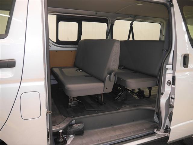 ハイエースバン ロングＤＸ　エアバック　フルタイム４ＷＤ　ベンチシート　Ｗエアコン　寒冷地　ＡＵＸ　ＥＴＣ付き　パワーウインドウ　キーレス　盗難防止装置　ＡＢＳ　パワーステアリング　３列シート　マニュアルエアコン（8枚目）