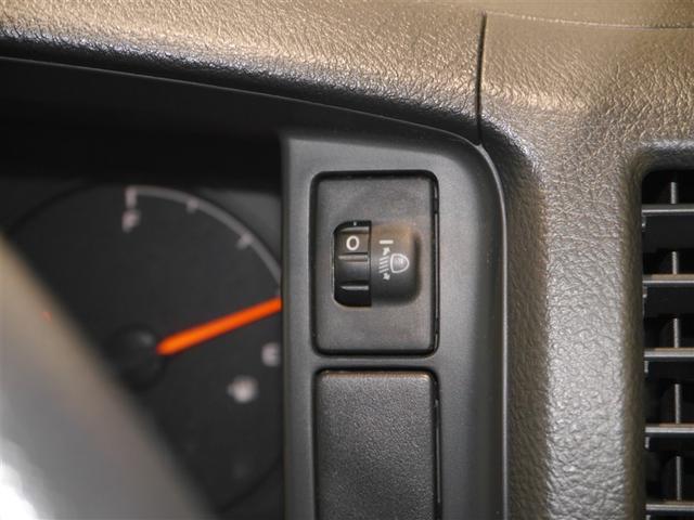 ハイエースバン ロングＤＸ　エアバック　フルタイム４ＷＤ　ベンチシート　Ｗエアコン　寒冷地　ＡＵＸ　ＥＴＣ付き　パワーウインドウ　キーレス　盗難防止装置　ＡＢＳ　パワーステアリング　３列シート　マニュアルエアコン（19枚目）