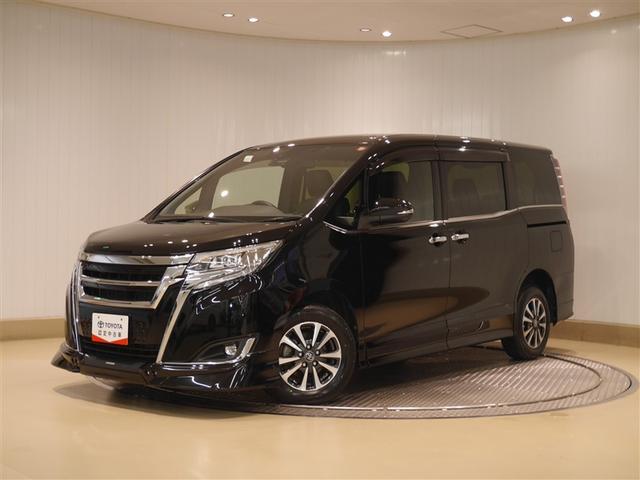 エスクァイア Ｇｉ　プレミアムパッケージ　ＬＥＤ　クルコン　ＤＶＤ再生　ドライブレコーダー　フルセグＴＶ　ＡＷ　４ＷＤ　横滑り防止　ダブルエアコン　アイドリングストップ　スマートキー　３列シート　ＥＴＣ　ナビ＆ＴＶ　メモリーナビ　キーレス（4枚目）