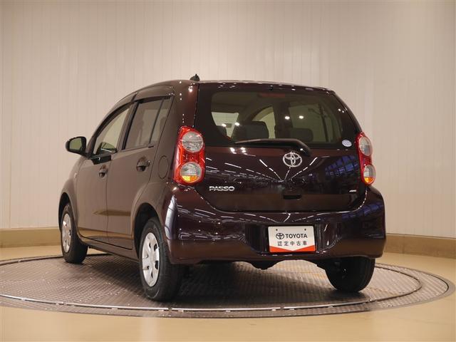 パッソ Ｘ　クツロギ　運転席助手席エアバック　ミュージックプレイヤー接続可　エアコン　キーフリーシステム　盗難防止システム　スマートキー　ＡＢＳ　パワーステアリング　エアバック　ベンチシート　４ＷＤ　パワーウィンドウ（3枚目）