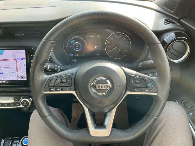 キックス １．２　Ｘ　（ｅ－ＰＯＷＥＲ）　９インチナビ　プロパイロット　夏冬タイヤ　ナビ＆ＴＶ　寒冷地仕様　ワンオ－ナ－車　追従クルコン　スマートキー　ＬＥＤヘッド　レーンアシスト　パワーステアリング　盗難防止システム　ドライブレコーダー　整備記録簿有　メモリーナビ　サイドエアバッグ（17枚目）