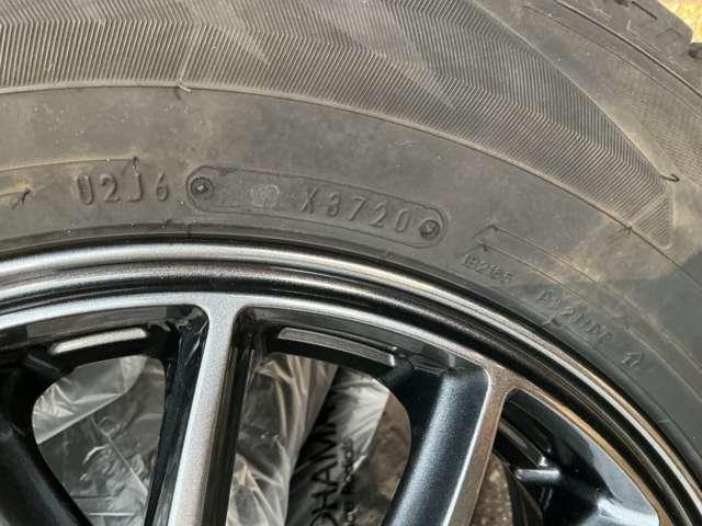 ノート １．２　ｅ－ＰＯＷＥＲ　ＡＵＴＥＣＨ　ＦＯＵＲ　４ＷＤ　ナビ　夏冬タイヤ　ＥＴＣ　インテリジェントキー　レーンキープアシスト　４ＷＤ　ＥＴＣ　ＬＥＤヘッドライト　オートエアコン　アルミホイール　メモリーナビ　盗難防止システム　ワンオーナー　ＡＢＳ　エアバッグ　寒冷地仕様（11枚目）