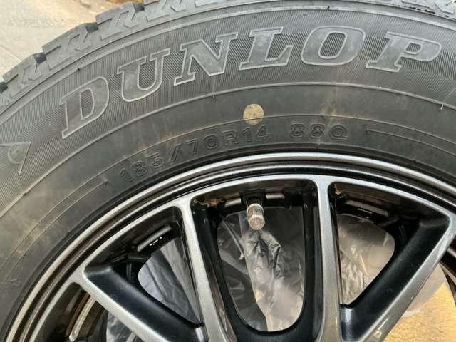 ノート １．２　ｅ－ＰＯＷＥＲ　ＡＵＴＥＣＨ　ＦＯＵＲ　４ＷＤ　ナビ　夏冬タイヤ　ＥＴＣ　インテリジェントキー　レーンキープアシスト　４ＷＤ　ＥＴＣ　ＬＥＤヘッドライト　オートエアコン　アルミホイール　メモリーナビ　盗難防止システム　ワンオーナー　ＡＢＳ　エアバッグ　寒冷地仕様（12枚目）