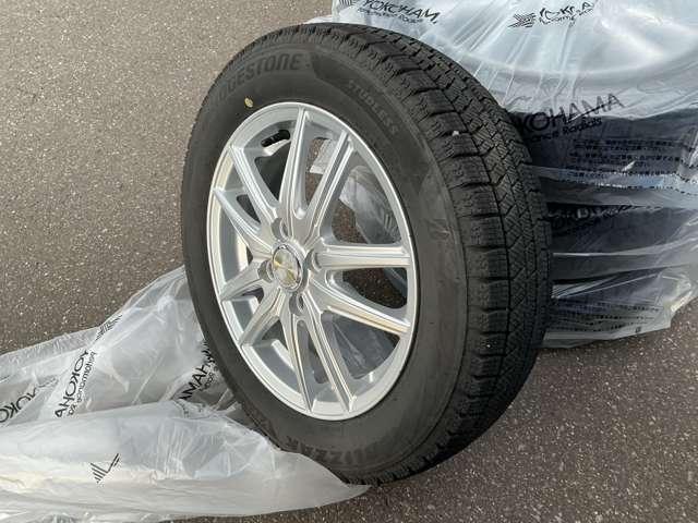 ソリオバンディット １．２　バンディット　ハイブリッド　ＭＶ　４ＷＤ　ナビ　全方位モニター　盗難防止　アイスト　パノラマモニター　Ｂモニ　サイドエアバッグ　アルミ　両側スライド片側電動ドア　ナビＴＶ　メモリーナビ　ＬＥＤライト　パワーウィンドウ　Ｗエアバック　ＡＣ　４ＷＤ　キーフリーシステム（12枚目）