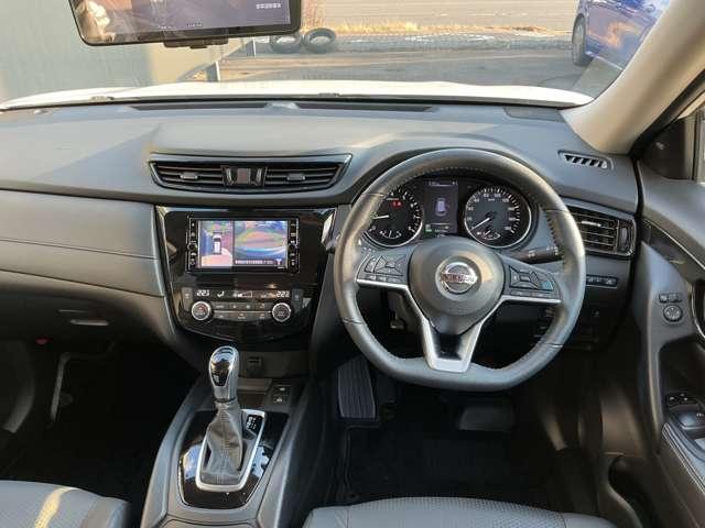 エクストレイル ２．０　２０Ｘｉ　Ｖセレクション　２列車　４ＷＤ　ナビ　プロパイロット　夏冬タイヤ　踏み間違い防止　盗難防止　全周囲モニター　オールモード４ＷＤ　ＬＥＤヘッドライト　ＬＤＰ　ｉストップ　レーダークルーズ　ＥＴＣ　１オナ　アルミ　メモリーナビ　スマートキー　バックモニター　ＡＢＳ（15枚目）