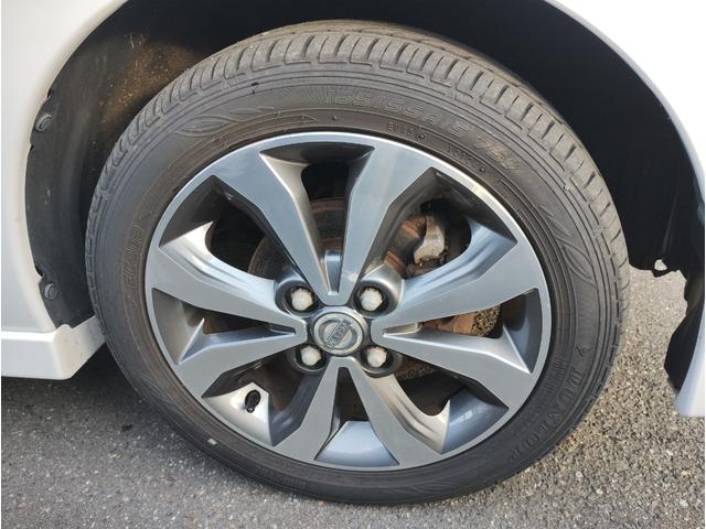 デイズルークス ハイウェイスター　ターボ　４ＷＤ・ターボ・ＣＶＴ・ＢＴ付ＯＰナビＴＶ・全方位カメラ・キーフリー・ステアＳＷ・ＨＩＤ・エアロ・両側ＰＳＤ・純正ＡＷ新冬タイヤ・Ｉ－ＳＴＯＰ・ＥＭブレーキ・シートヒーター・夏純正１５ＡＷ・純正フォグ（36枚目）