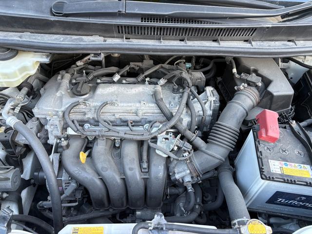 ノア Ｇ　４ＷＤ・車検整備付・ＢＴ付純正９型ナビＴＶ・Ｂカメラ・ＡＢＳ・Ｗ－ＳＲＳ・スマートキー・ＴＲＤエアロ・純正ＬＥＤ・両側ＰＳＤ・ＣＶＴ・７人乗り・フォグ・Ｅスタ・クルコン・ステアＳＷ・ＥＴＣ・Ｒヒーター（17枚目）