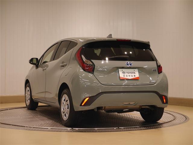 アクア Ｘ　ＡＣ１００Ｖ電源　オートエアコン　ＬＥＤヘッド　クルーズコントロール　ナビ　バックカメラ　ＥＴＣ　サイドエアバッグ　スマートキー　４ＷＤ　盗難防止システム　エアバッグ　メモリーナビ　ＥＳＣ　ＡＢＳ（3枚目）