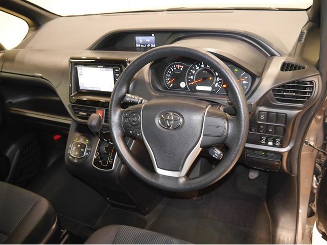 ノア X AUX リアオートエアコン パワーステアリング 助手席エアバック オートクルーズコントロール 横滑り防止装置 キーレスエントリー オートエアコン ナビ パワーウィンドウ LEDヘッド 盗難防止装置(4枚目)