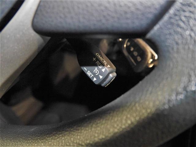 ノア X AUX リアオートエアコン パワーステアリング 助手席エアバック オートクルーズコントロール 横滑り防止装置 キーレスエントリー オートエアコン ナビ パワーウィンドウ LEDヘッド 盗難防止装置(21枚目)