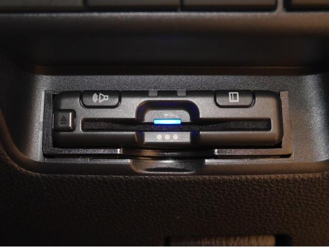 アクア Ｘ　ＡＣ１００Ｖ電源　オートエアコン　ＬＥＤヘッド　クルーズコントロール　ナビ　バックカメラ　ＥＴＣ　サイドエアバッグ　スマートキー　４ＷＤ　盗難防止システム　エアバッグ　メモリーナビ　ＥＳＣ　ＡＢＳ（26枚目）