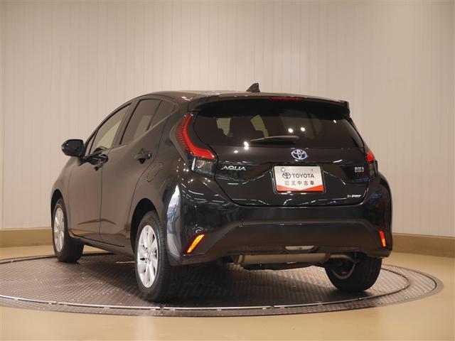 アクア Ｚ　クルコン　ドライブレコーダー　フルセグ　Ｂカメ　横滑り防止装置　盗難防止システム　スマートキー　ＥＴＣ　寒冷地仕様　ＡＣ１００Ｖ電源　ＡＷ　ミュージックプレイヤー接続可　メモリーナビ　オートエアコン（3枚目）