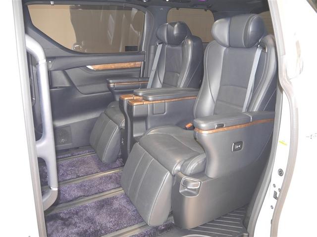 アルファードハイブリッド エグゼクティブラウンジ サンル-フ インテリジェントクリアランスソナー 地デジTV 両側電動スライドドア 黒革シート ドライブレコーダー バックモニタ- LEDライト アイドリングストップ 横滑り防止機能 4wd 3列シート(10枚目)