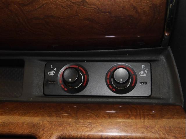 アルファードハイブリッド エグゼクティブラウンジ サンル-フ インテリジェントクリアランスソナー 地デジTV 両側電動スライドドア 黒革シート ドライブレコーダー バックモニタ- LEDライト アイドリングストップ 横滑り防止機能 4wd 3列シート(28枚目)