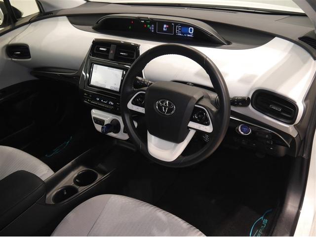 プリウス Ｓ　エアロ　衝突軽減　４ｗｄ　フルセグＴＶ　エアコン　ＬＥＤヘッドライト　バックガイドモニター　クルコン　寒冷地仕様　ＥＴＣ車載器　盗難防止システム　メモリナビ　パワーステアリング　カーテンエアバック（5枚目）