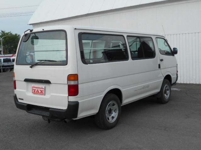 ロングDX 4WD 9人乗り リアヒーター 左スライドドア(2枚目)