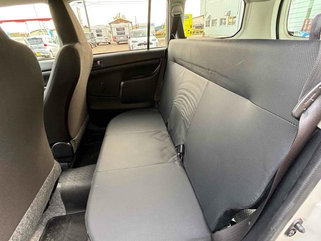 プロボックス ＧＬ　キーレスエントリー　ＡＴ　ＥＳＣ　エアコン　パワーステアリング　パワーウィンドウ　運転席エアバッグ　助手席エアバッグ　リフトＵＰ　マッドタイヤ（7枚目）