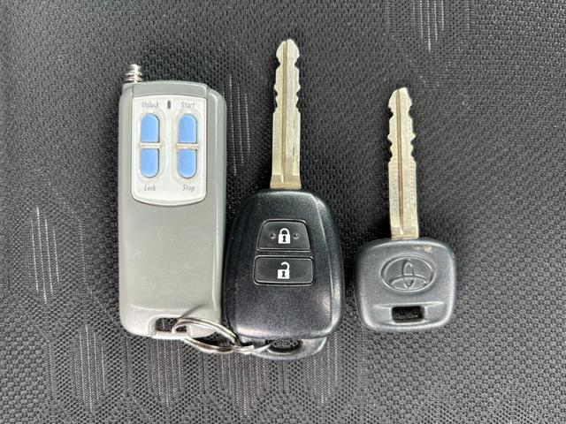 ラクティス Ｘ　４ＷＤ　キーレスエントリー　電動格納ミラー　ＣＶＴ　ＣＤ　衝突安全ボディ　ＡＢＳ　エアコン　パワーステアリング　パワーウィンドウ　寒冷地仕様　ステアリングスイッチ　社外スターター　ワイパーデアイサー（18枚目）