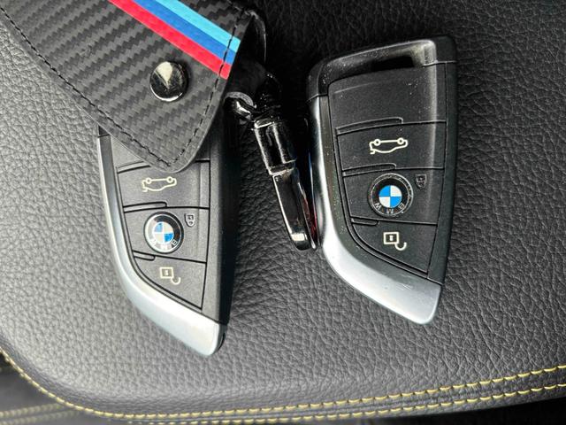 Ｘ２ ｘＤｒｉｖｅ　２０ｉ　ＭスポーツＸ　４ＷＤ　ドラレコ　バックカメラ　クリアランスソナー　クルコン　パドルシフト　ナビ　横滑り防止　スマートキー　ＨＵＤ　シートヒーター　ＡＴ　ＣＤ　オートライト　ターボ　ＢＴ　レーダーブレーキ（27枚目）