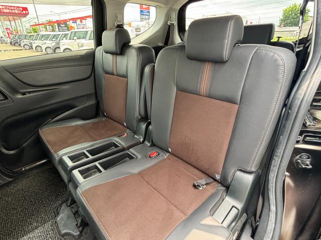 シエンタ Ｇ　クエロ　４ＷＤ　純正ＳＤナビ　フルセグＴＶ　ＥＴＣ　寒冷地仕様　横滑り防止　ＬＥＤ　全方位カメラ　プリクラッシュセーフティ　オートライト　オートハイビーム　レーンアシスト　スマートキー　プッシュスタート（7枚目）