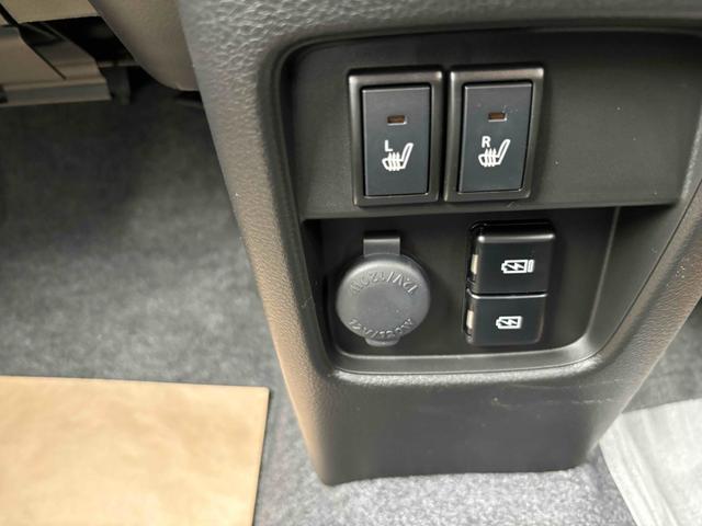 ハスラー タフワイルド　４ＷＤ　クリアランスソナー　オートクルーズコントロール　レーンアシスト　衝突被害軽減システム　オートライト　ＬＥＤヘッドランプ　スマートキー　アイドリングストップ　電動格納ミラー　シートヒーター（9枚目）