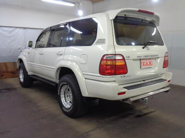 ランドクルーザー１００ ＶＸリミテッド　４ＷＤ　ワンオーナー　１ナンバー５人乗り貨物登録（25枚目）