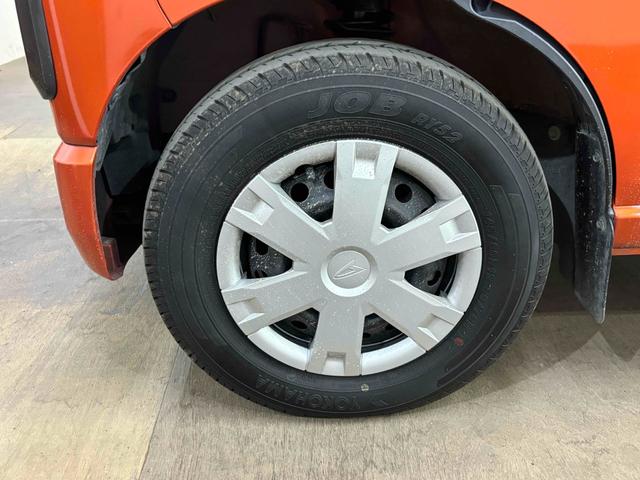 ハイゼットカーゴ クルーズターボ　４ＷＤ　ＣＶＴ　衝突被害軽減システム　ナビ　両側スライドドア　スマートキー　アイドリングストップ　電動格納ミラー　ＥＳＣ　エアコン　パワーステアリング　パワーウィンドウ　デジタルインナーミラー（17枚目）