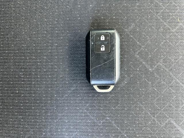 ワゴンＲ ハイブリッドＦＸ　４ＷＤ　バックカメラ　ナビ　クリアランスソナー　レーンアシスト　衝突被害軽減システム　スマートキー　オートハイビーム　シートヒーター　ベンチシート　ＣＶＴ　オートライト　ＡＢＳ　ＥＳＣ　ＢＴ（18枚目）