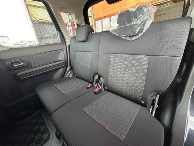 ワゴンＲカスタムＺ ハイブリッドＺＴ　４ＷＤ　レーンキーピング　コーナーセンサー　インタークーラーターボ　横滑り防止　シートヒーター　アイドリングストップ　レーダーブレーキ　クルコン（7枚目）