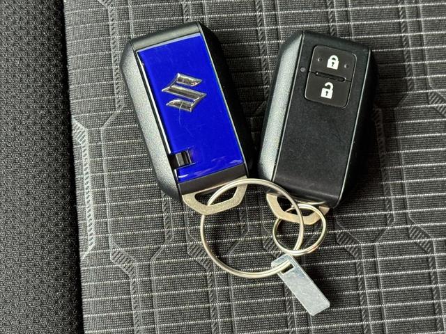 ワゴンＲカスタムＺ ハイブリッドＺＴ　４ＷＤ　レーンキーピング　コーナーセンサー　インタークーラーターボ　横滑り防止　シートヒーター　アイドリングストップ　レーダーブレーキ　クルコン（21枚目）