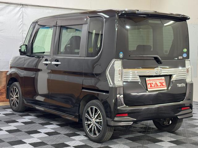 タント カスタムＸ　トップエディションＳＡＩＩ　４ＷＤ　ワンオーナー　ミラーウィンカー　純正フルセグナビ　スマートアシスト　バックカメラ　左パワースライドドア　革シート　横滑り防止（18枚目）