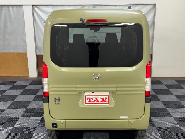 Ｎ－ＶＡＮ＋スタイル ファン・ターボホンダセンシング　４ＷＤ　マルチインフォメーションディスプレイ　ホンダセイシング　純正エンジンスターター　充電用ＵＳＢジャック　前後ドラレコ　バックカメラ　フルセグナビ（21枚目）