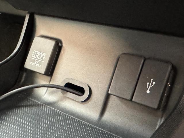 シャトル ハイブリッド ホンダセンシング 4WD ワイパーデアイサー レーンキーピング BTオーディオ 追従クルコン ステアリングスイッチ 純正SDナビ バックカメラ(12枚目)