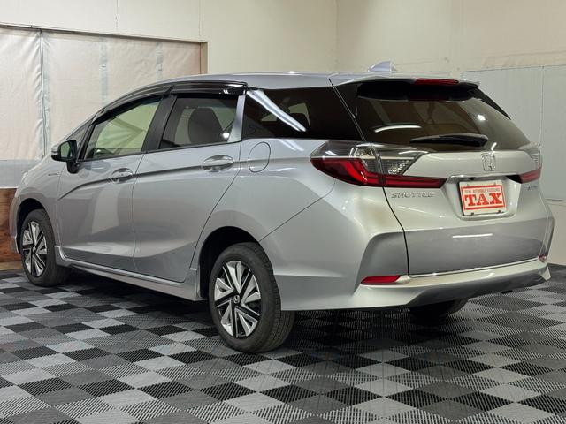 シャトル ハイブリッド ホンダセンシング 4WD ワイパーデアイサー レーンキーピング BTオーディオ 追従クルコン ステアリングスイッチ 純正SDナビ バックカメラ(24枚目)