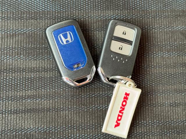 シャトル ハイブリッド ホンダセンシング 4WD ワイパーデアイサー レーンキーピング BTオーディオ 追従クルコン ステアリングスイッチ 純正SDナビ バックカメラ(26枚目)
