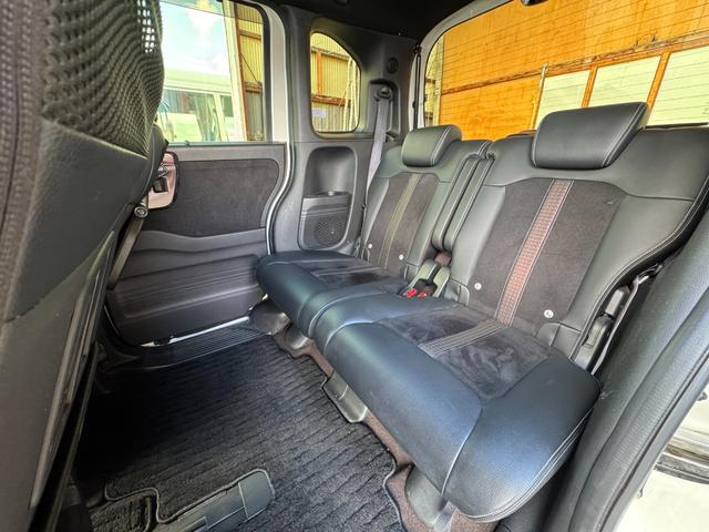 N-BOXカスタム G・EXターボホンダセンシング 4WD ミラーヒーター 純正エンジンスターター 社外足廻り 追従クルコン BT シートヒーター 純正メモリーナビ バックカメラ(7枚目)