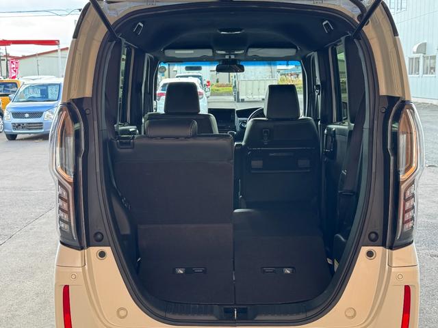 N-BOXカスタム G・EXターボホンダセンシング 4WD ミラーヒーター 純正エンジンスターター 社外足廻り 追従クルコン BT シートヒーター 純正メモリーナビ バックカメラ(8枚目)