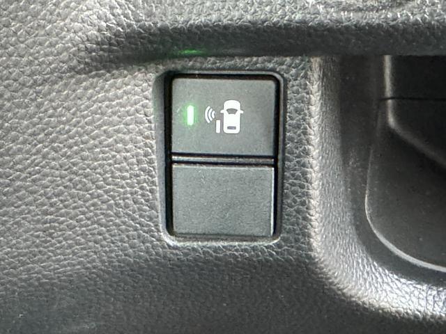 N-BOXカスタム G・EXターボホンダセンシング 4WD ミラーヒーター 純正エンジンスターター 社外足廻り 追従クルコン BT シートヒーター 純正メモリーナビ バックカメラ(14枚目)