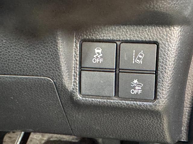 N-BOXカスタム G・EXターボホンダセンシング 4WD ミラーヒーター 純正エンジンスターター 社外足廻り 追従クルコン BT シートヒーター 純正メモリーナビ バックカメラ(16枚目)