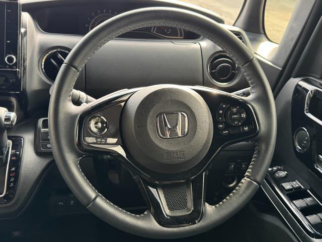 N-BOXカスタム EXターボ 4WD 純正エンジンスターター 電動パーキング コーナーセンサー 追従クルコン 寒冷地仕様 純正メモリーナビ 革シート バックカメラ(4枚目)